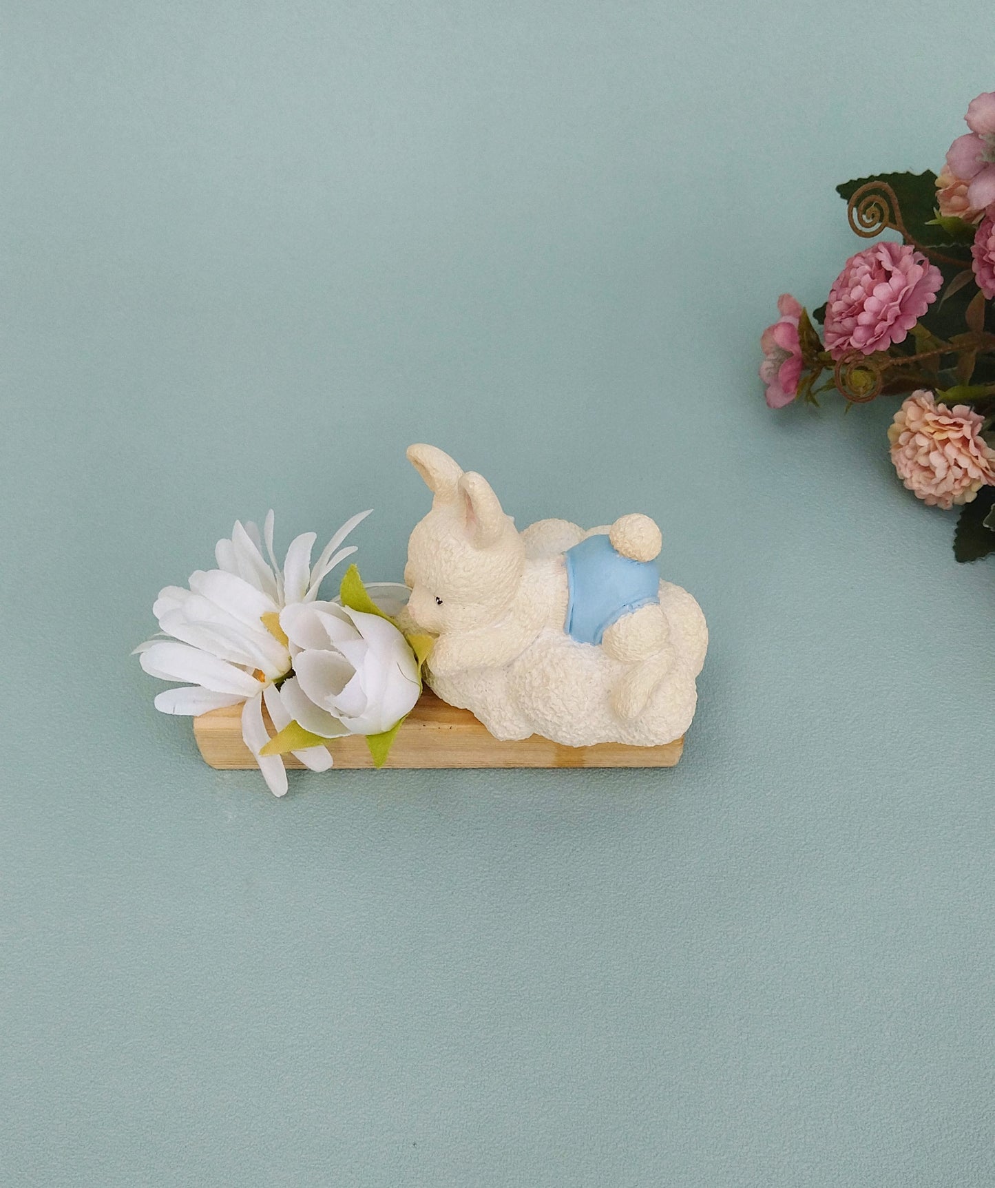 Bunny On The Clouds, Cute Aromatic Desk Decorative