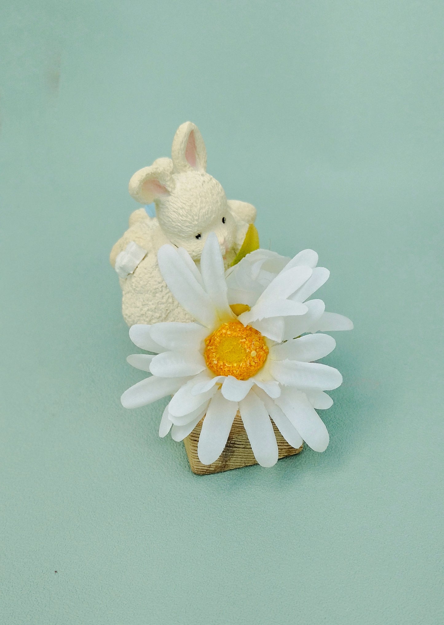 Bunny On The Clouds, Cute Aromatic Desk Decorative
