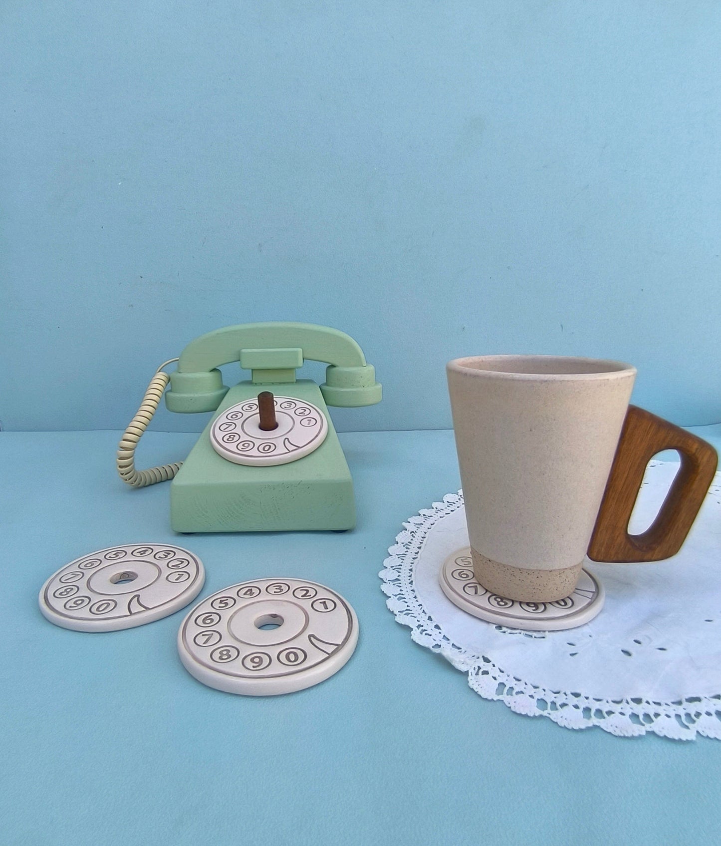 Wooden Rotary Phone with Ceramic Coasters Set of 4, Retro Dial Phone Coaster Holder With Round Coasters