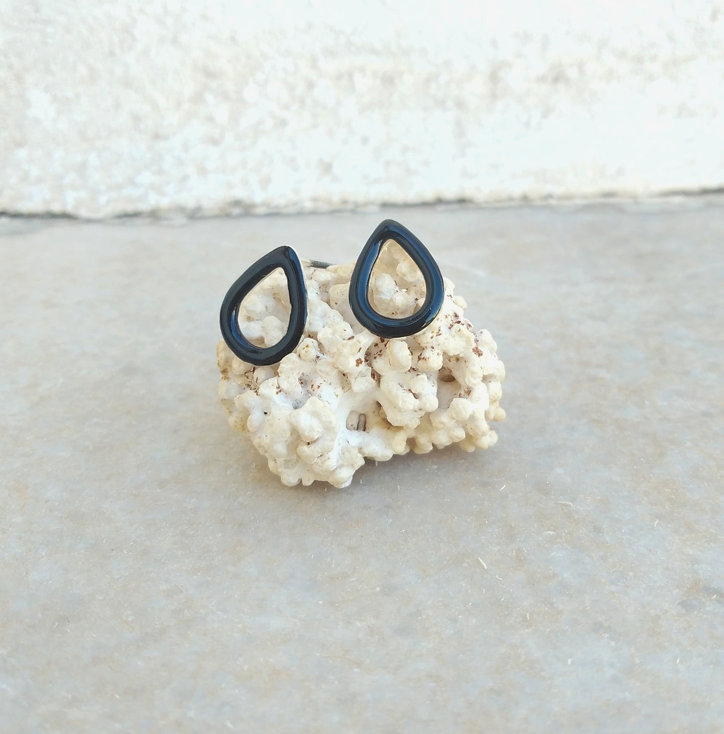Teardrop Stud Earrings, Unisex Black Stud Earrings, Raindrop Jewellery