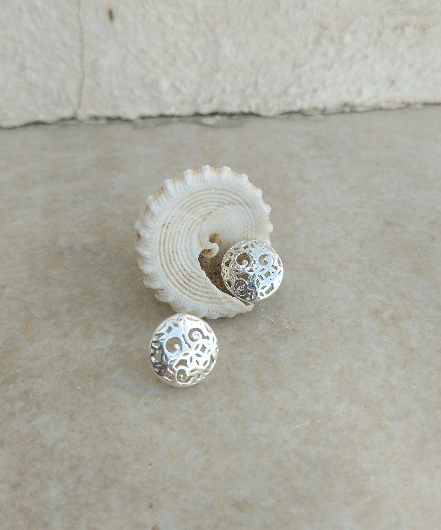 22k Gold Filled Silver Filigree Stud Earrings, Circle Post Earrings In Vintage Style