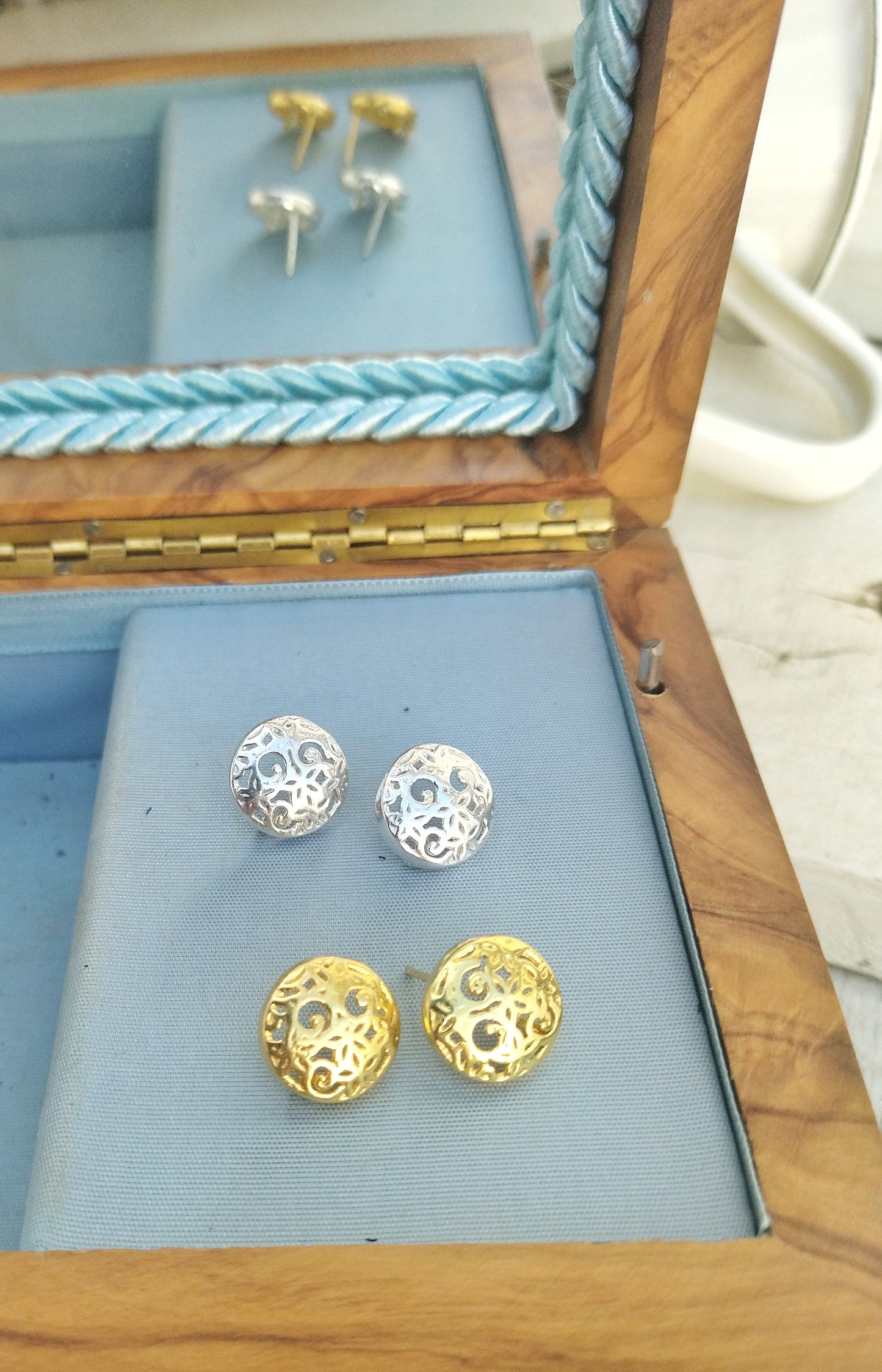 22k Gold Filled Silver Filigree Stud Earrings, Circle Post Earrings In Vintage Style