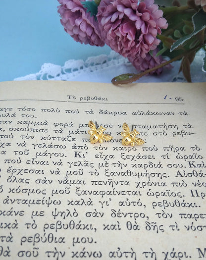 Bee Jewelry Set in Honeycomb Porcelain Jewelry Box, Adjustable Bee Ring and Tiny Bee Stud Earrings