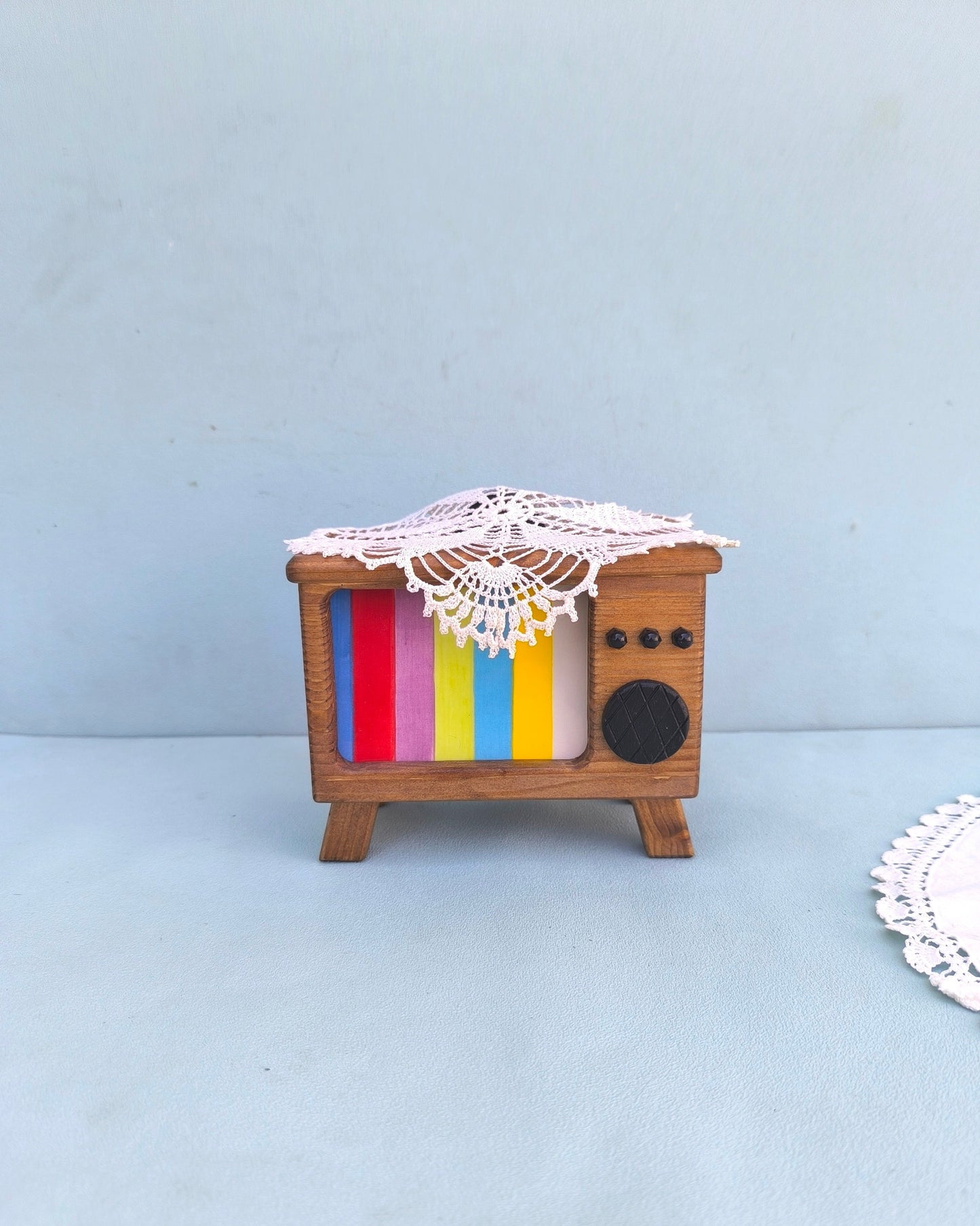 Old TV with Ceramic Colorful Coasters, Coasters Set of 4 With Wooden Holder, Retro Home Decor