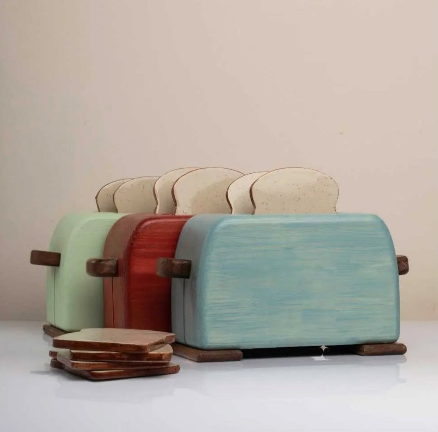 Ceramic Coasters Set of 4, Retro Wooden Toaster with Toast-Shaped Coasters, Quirky Housewarming Gift, Funny Coffee Table Decor