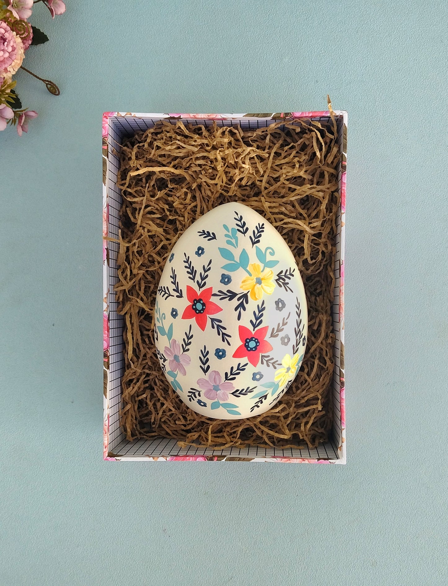 Handpainted Ceramic EasterEgg With Lilac Flowers