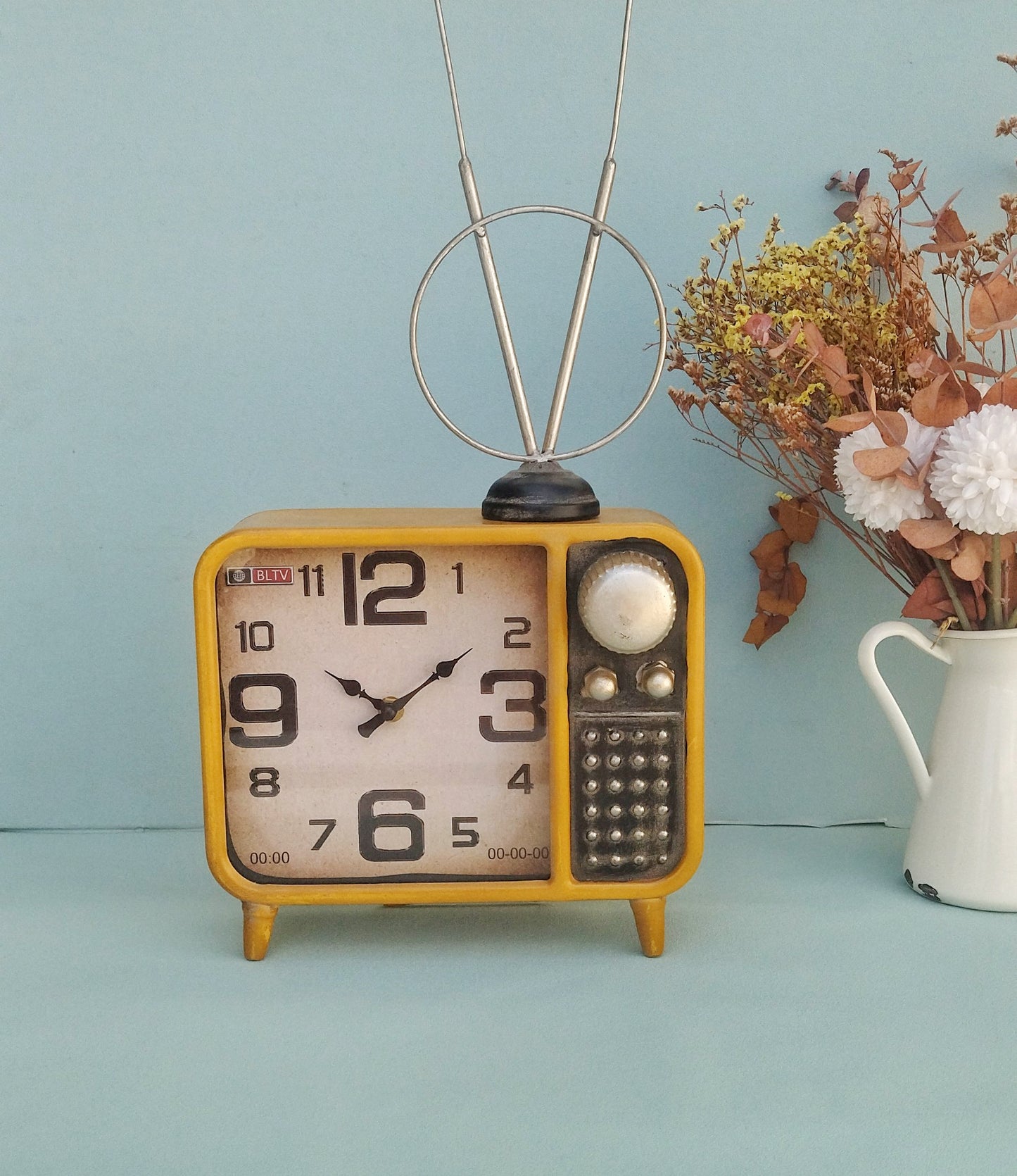 Retro TV Table Clock, Vintage Television Desk Clock