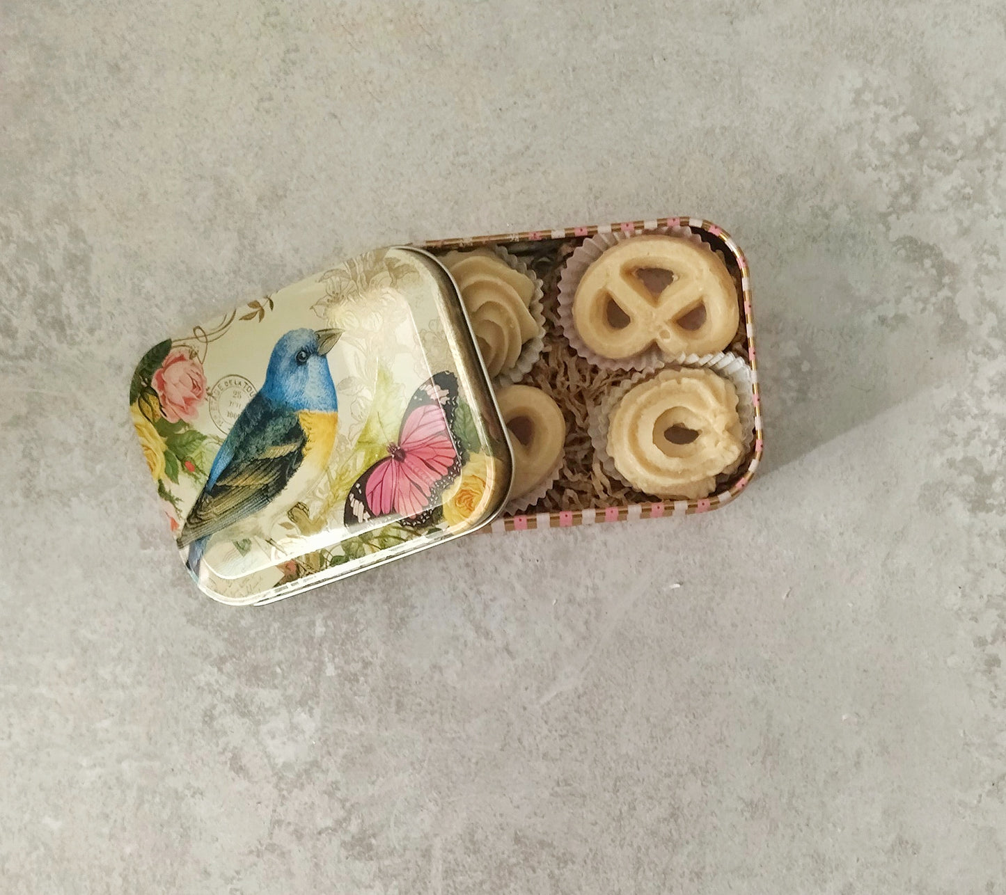 Love Mug Wax Burner With Danish Cookies Wax Melts, Wax Melter Gift Set