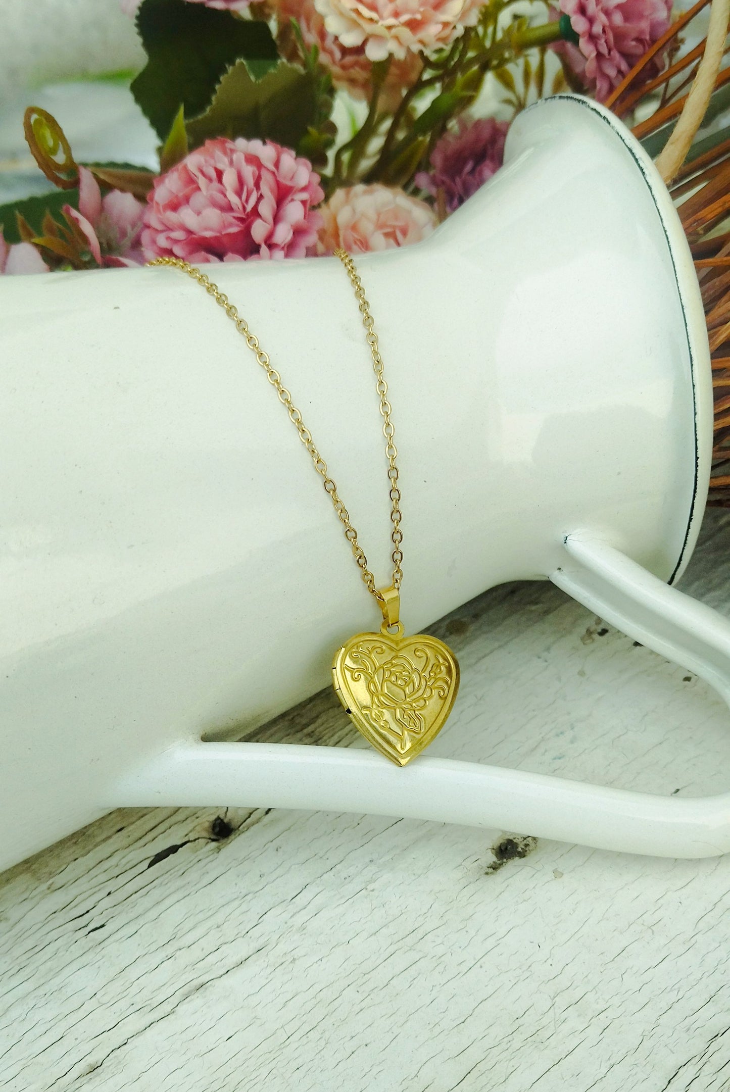 Gold Heart Locket Necklace, 2 Pictures Pendant With Engraved Rose Flower