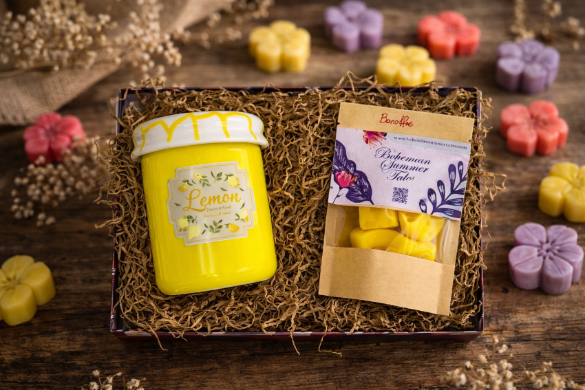 Soy Wax Melts And Wax Melter Gift Set, Ceramic Wax Melt Burner In Marmalade Jar Design, Mother's Day Pamper Gift Box