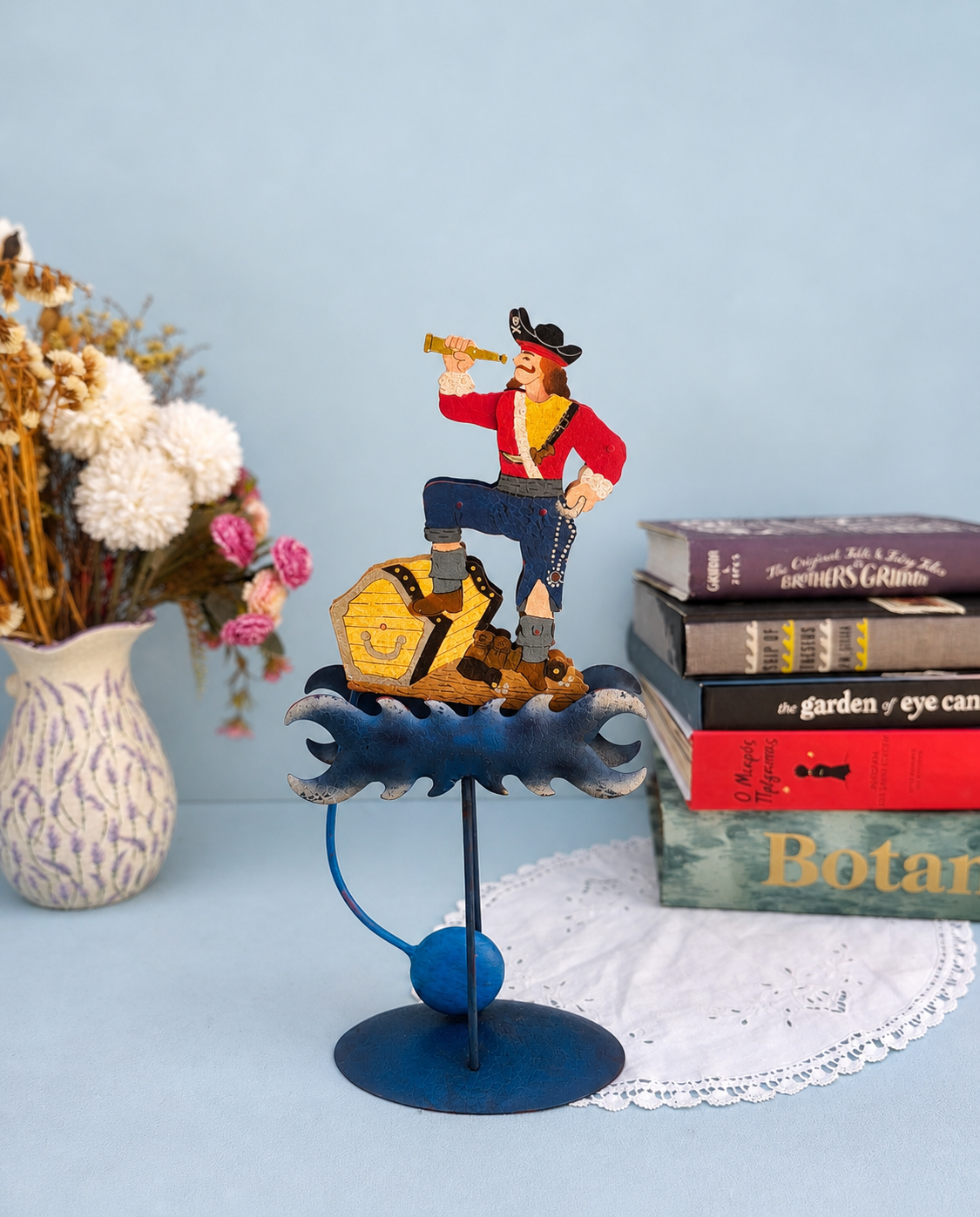 Pendulum Metal Pirate Treasure Chest, Retro Style Collectible Toy, Never Neverland Theme Baptism Decorations