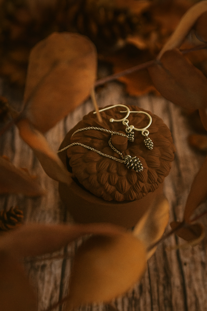 Pinecone Jewelry Set In Porcelain Pinecone Jewelry Box