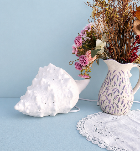 Porcelain Conch Shell Table Lamp