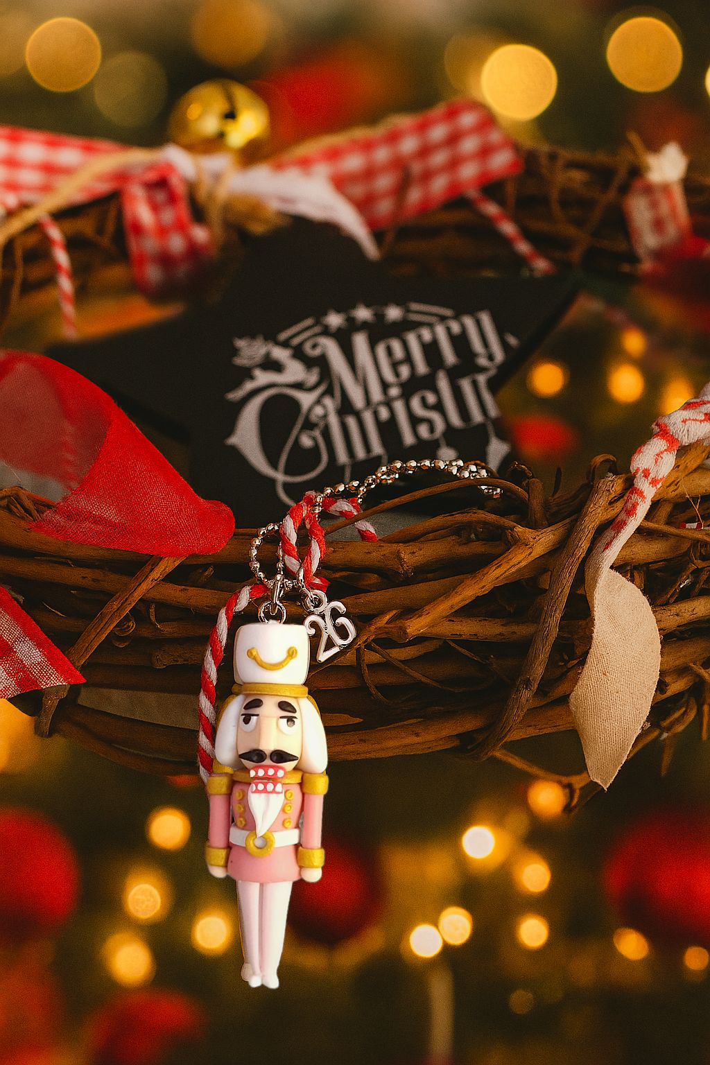 2026 Γούρι Καρυοθραύστης Κολιέ