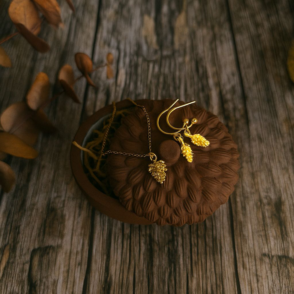 Pinecone Jewelry Set In Porcelain Pinecone Jewelry Box