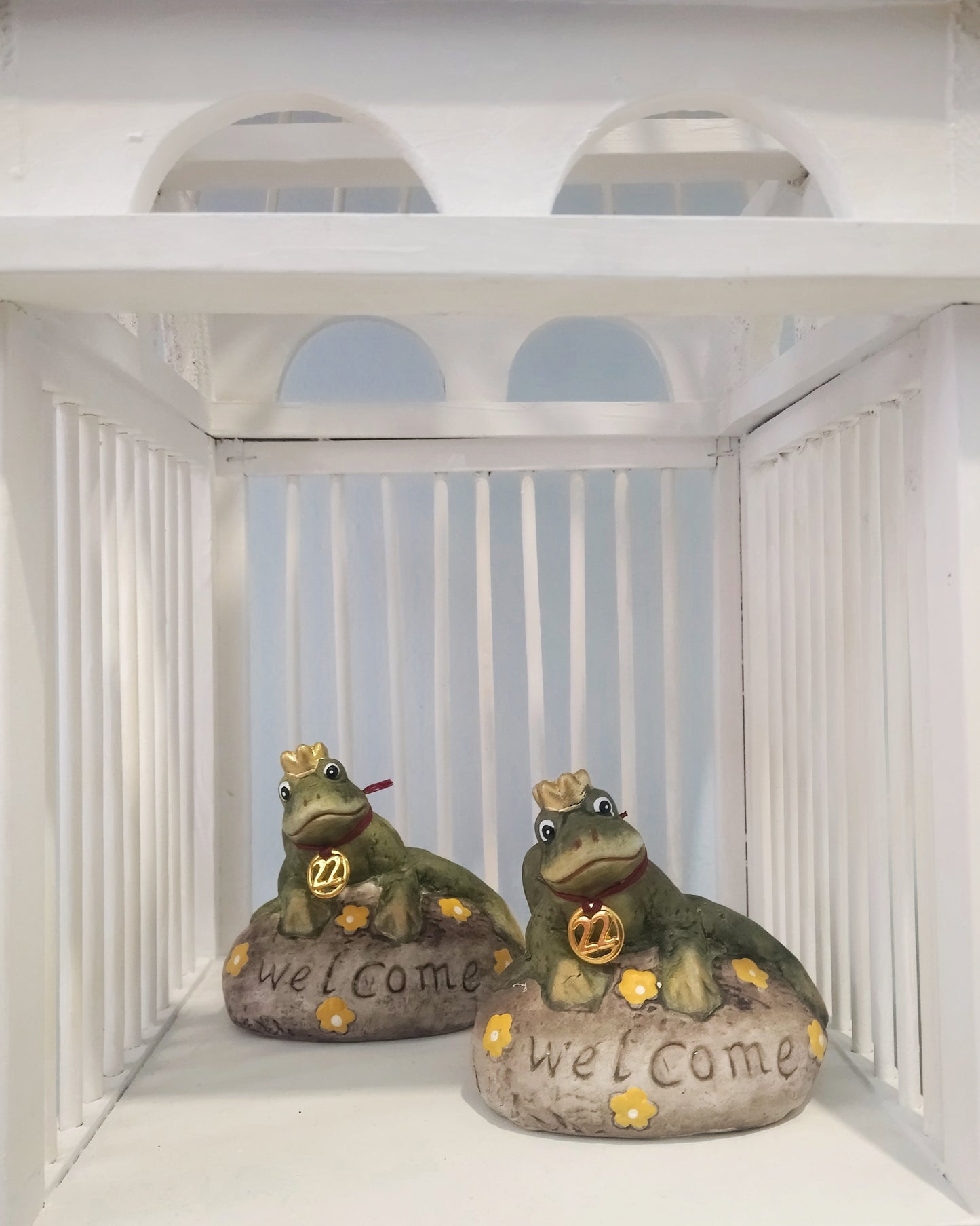Κεραμικό Γούρι 2024 Βάτραχος, Επιτραπέζιο Γούρι Αφθονίας Με Τον Πρίγκιπα Βάτραχο