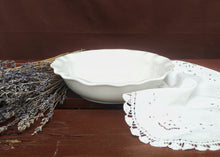 Load image into Gallery viewer, Wash Basin And Water Pitcher Set, Porcelain Jug And Face Wash Bowl With Lavender Print

