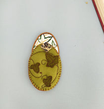 Load image into Gallery viewer, Small Brass Hand Mirror With Painted Ivy Leaves
