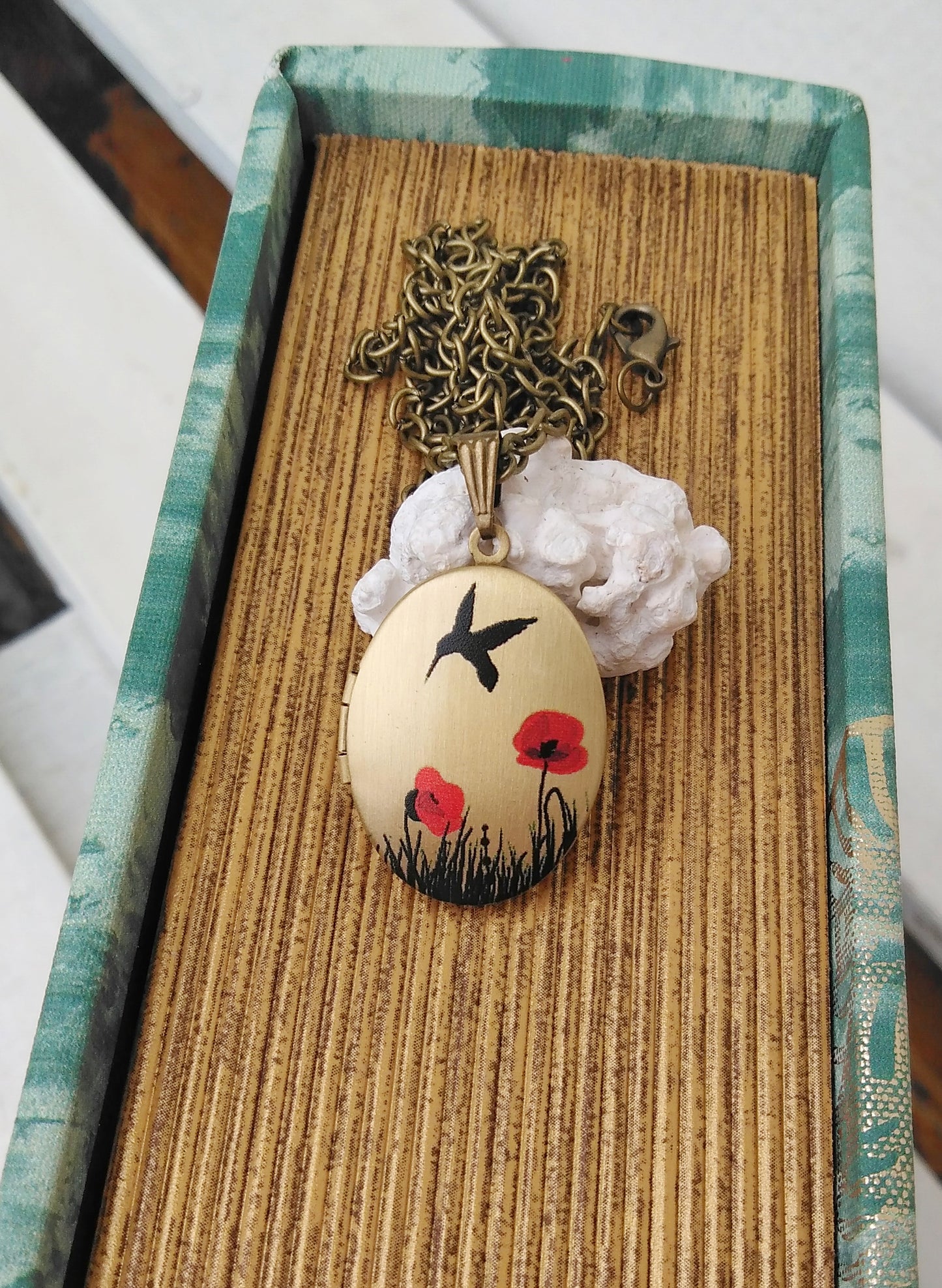 Custom Locket Necklace, Hummingbird Necklace, Vintage Style Oval Necklace