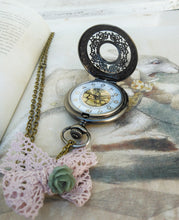 Load image into Gallery viewer, Vintage Style Pocket Watch Necklace
