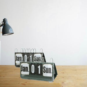 Perpetual Desk Calendar, Rusty Metal Flip Calendar