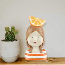 Φόρτωση εικόνας στο εργαλείο προβολής Συλλογής, Κεραμικό Διακοσμητικό Κοπέλα Με Καπέλο Φέτα Πορτοκάλι
