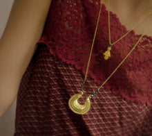 Load image into Gallery viewer, Layered Gold Necklace Set, Hematite Necklace, Extra Long Gold Necklace
