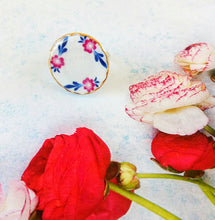 Load image into Gallery viewer, Flower Porcelain Ring, Round Statement Ring, Adjustable Ring
